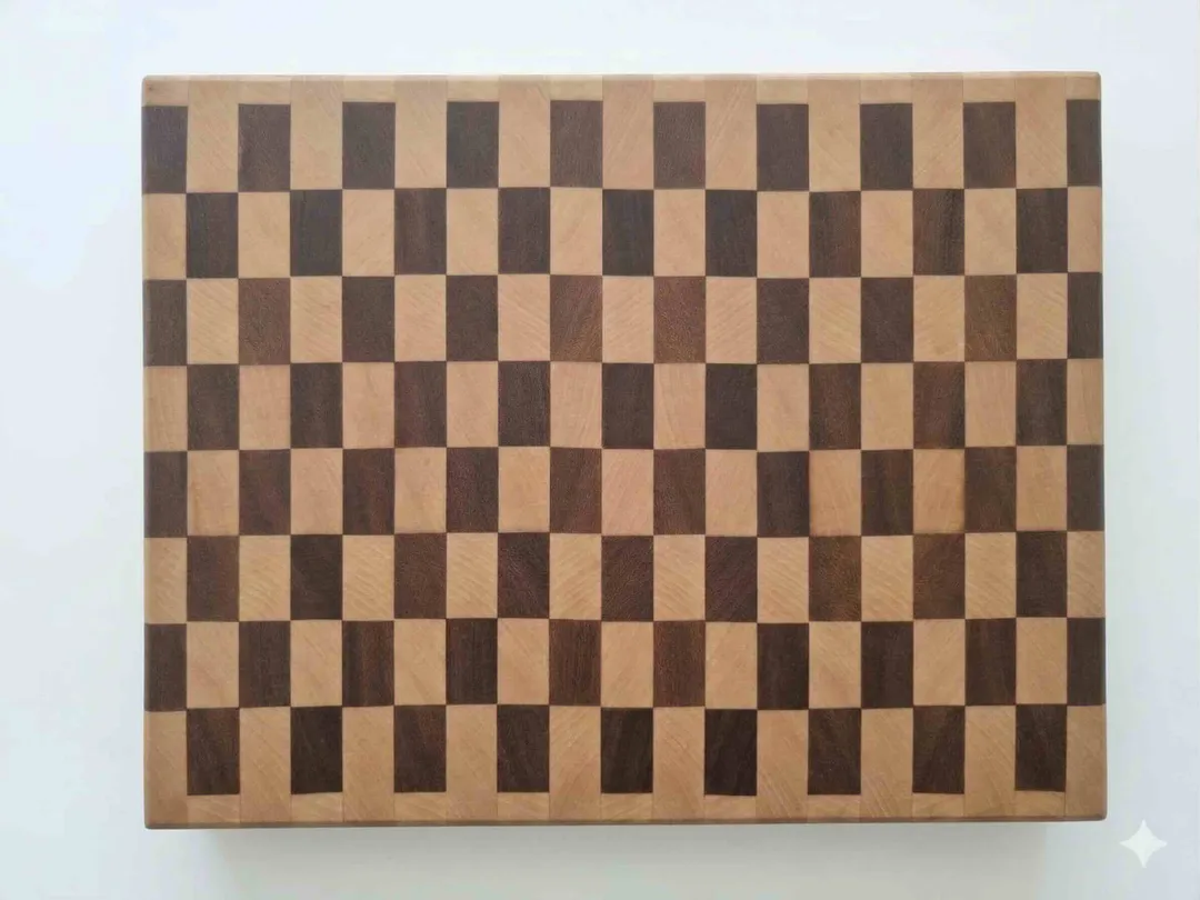 Duo end grain cutting board - Beech, Iroko